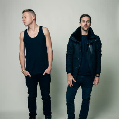 MACKLEMORE UND RYAN LEWIS - CAN'T HOLD US
